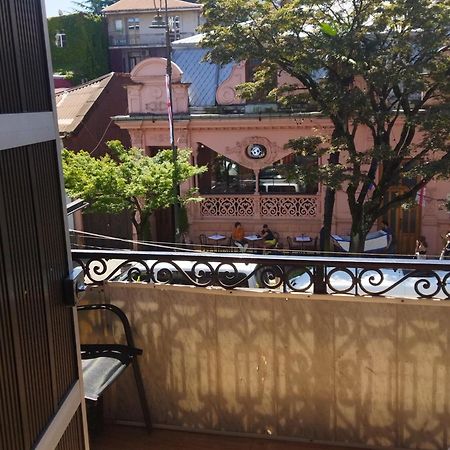 Апартамент На Абашидзе Batumi Exterior photo
